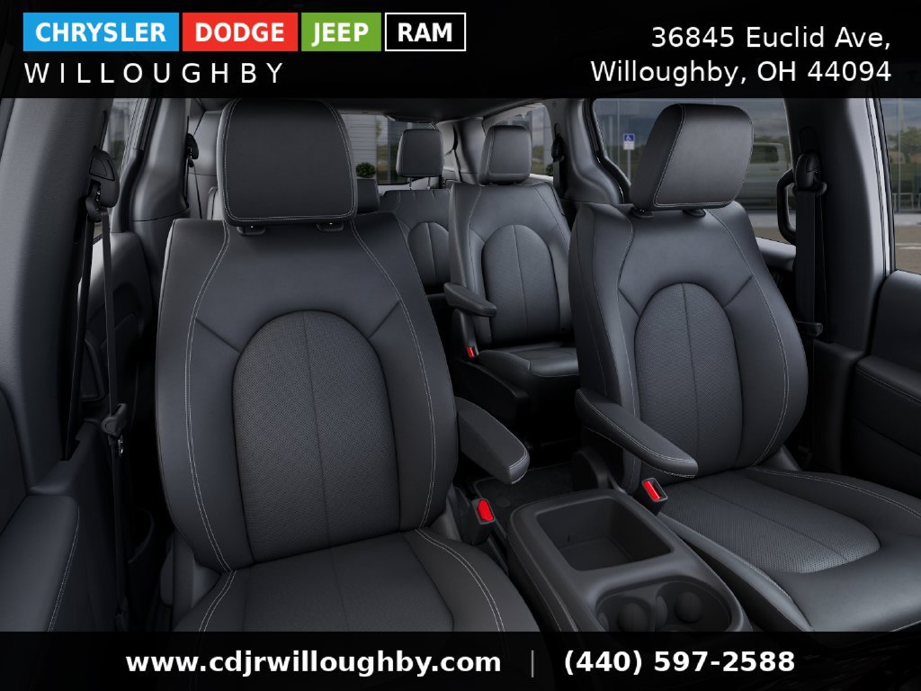 New 2027 Chrysler Pacifica Select FWD image 19