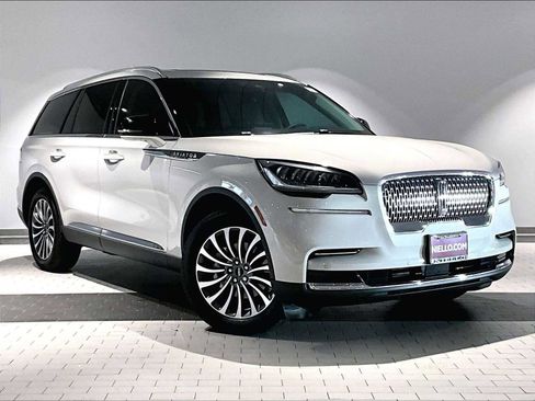 Used 2023 Lincoln Aviator AWD w/ Premium Package image 12