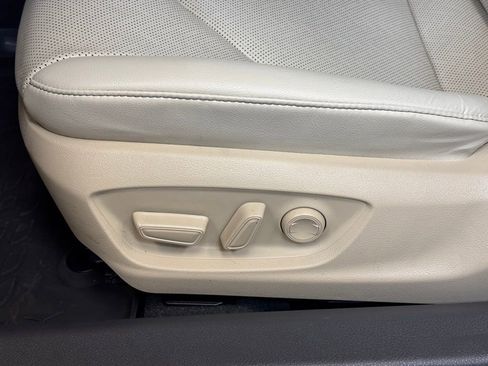 Used 2023 Toyota Camry XLE w/ Navigation Package image 10