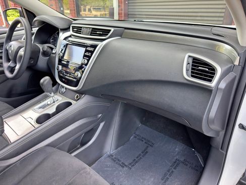 Used 2016 Nissan Murano S FWD image 13