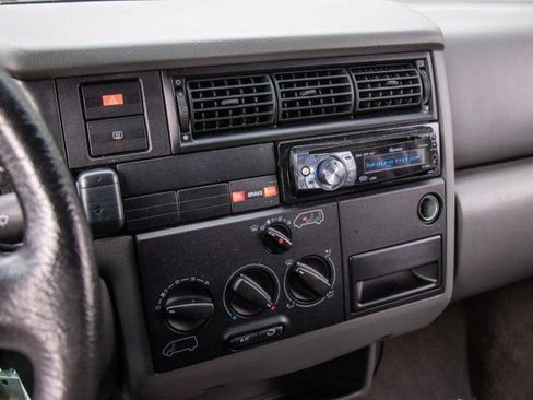 Used 1997 Volkswagen Eurovan Camper image 14