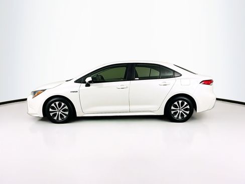 Used 2020 Toyota Corolla LE FWD image 4