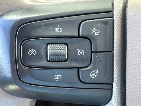 Used 2022 GMC Yukon XL Denali image 28