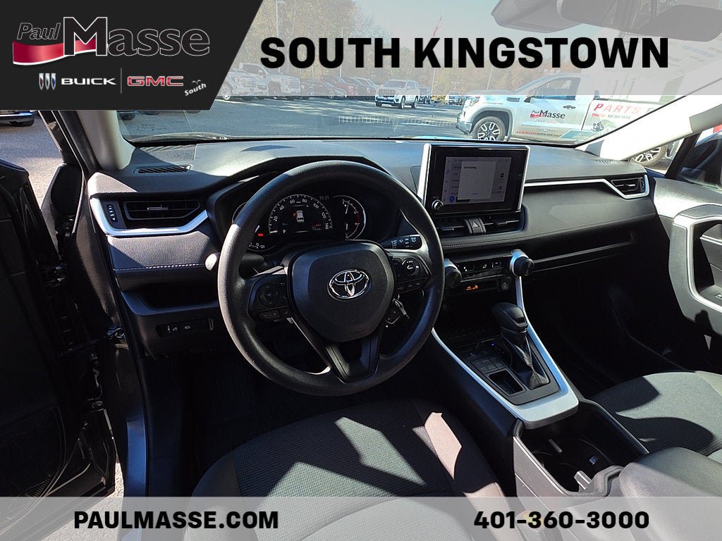 Used 2023 Toyota RAV4 LE AWD/4WD image 13