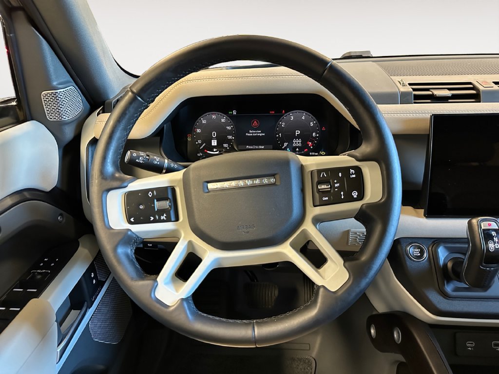 Used 2023 Land Rover Defender 130 SE AWD/4WD image 13