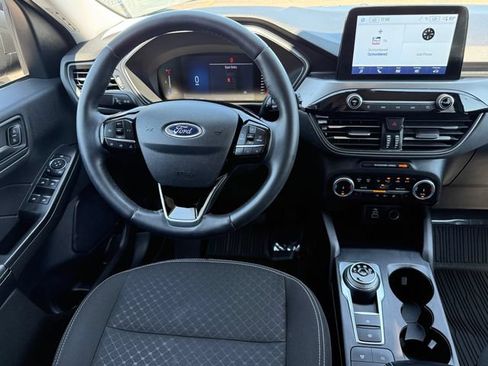 Used 2024 Ford Escape Active AWD/4WD image 9
