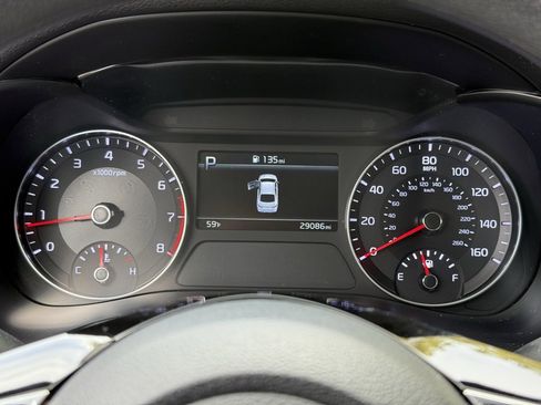 Used 2022 Kia Forte LXS image 11