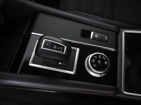 Used 2024 Mitsubishi Outlander SE image 48