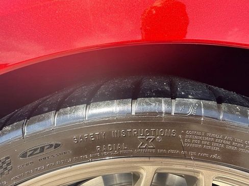 Used 2025 Chevrolet Corvette Z06 RWD image 35