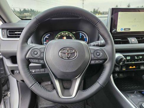 Certified 2025 Toyota RAV4 XLE image 27