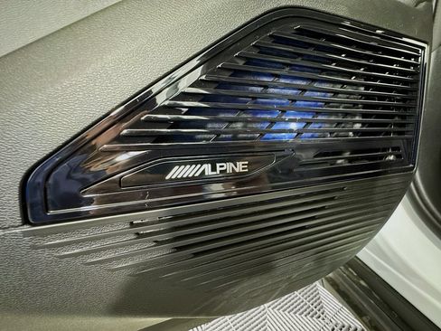Used 2026 Jeep Cherokee Limited AWD/4WD image 19