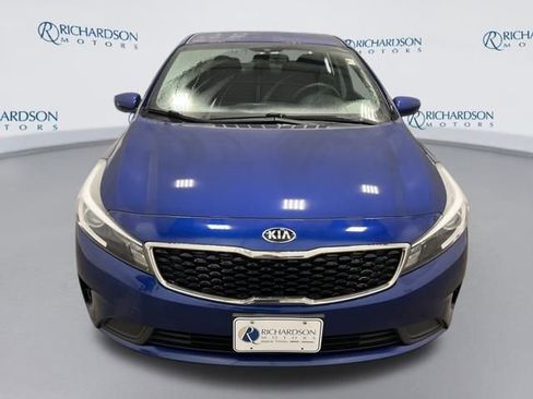 Used 2017 Kia Forte LX image 8