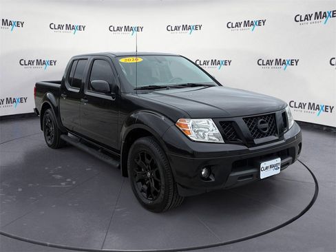 Used 2020 Nissan Frontier SV w/ Midnight Edition Floor Mats image 7