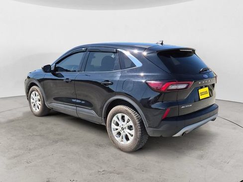 Used 2024 Ford Escape Active w/ Tech Pack #2 AWD/4WD image 3
