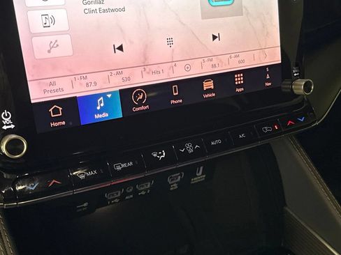 Certified 2024 Jeep Grand Wagoneer Series III w/ Rear Seat Video Group 1 AWD/4WD image 18