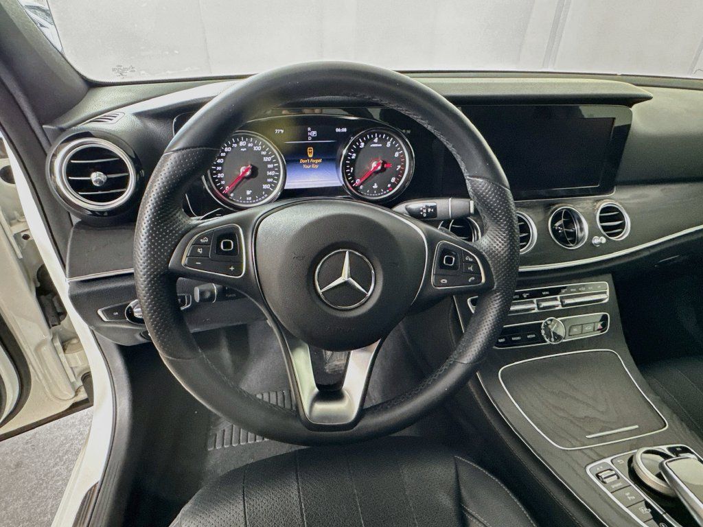 Used 2018 Mercedes-Benz E 300 image 11