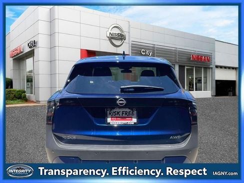 Certified 2025 Nissan Kicks SV AWD/4WD image 7
