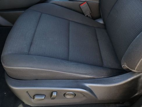 Used 2023 GMC Canyon Elevation w/ Convenience Package image 21