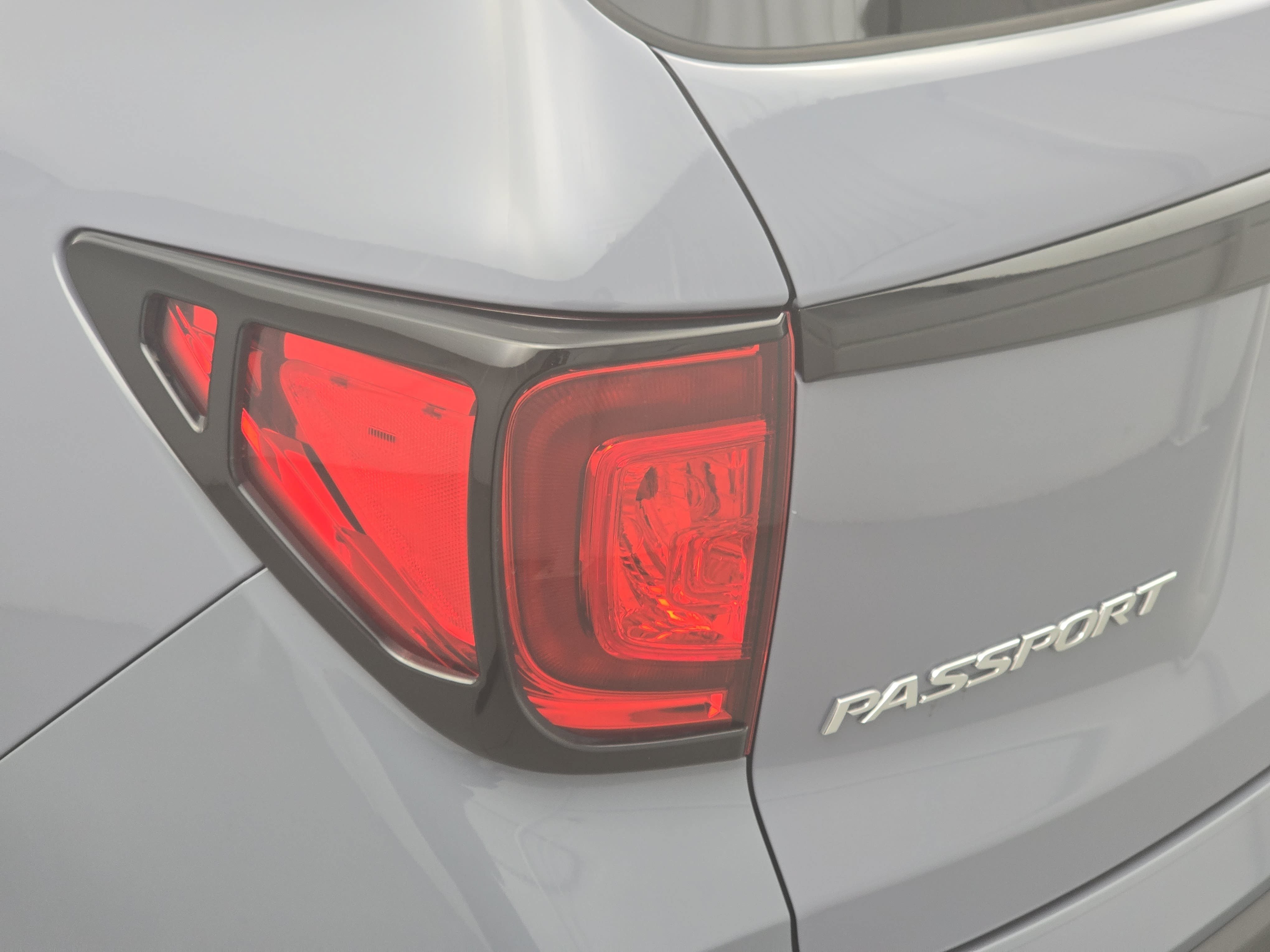Used 2025 Honda Passport EX-L image 34