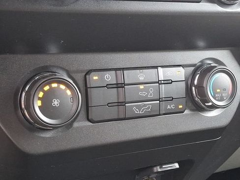 Used 2019 Ford F150 XLT AWD/4WD image 17