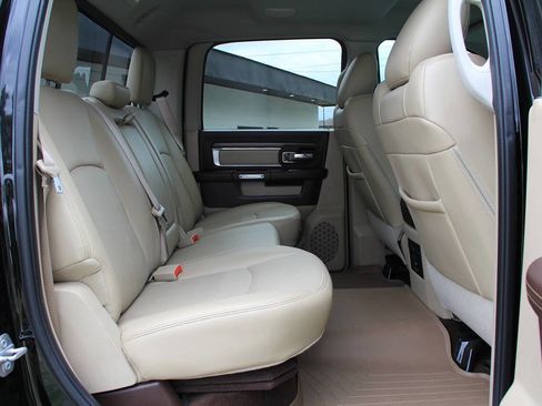 Used 2015 RAM 2500 Laramie w/ Protection Group AWD/4WD image 16