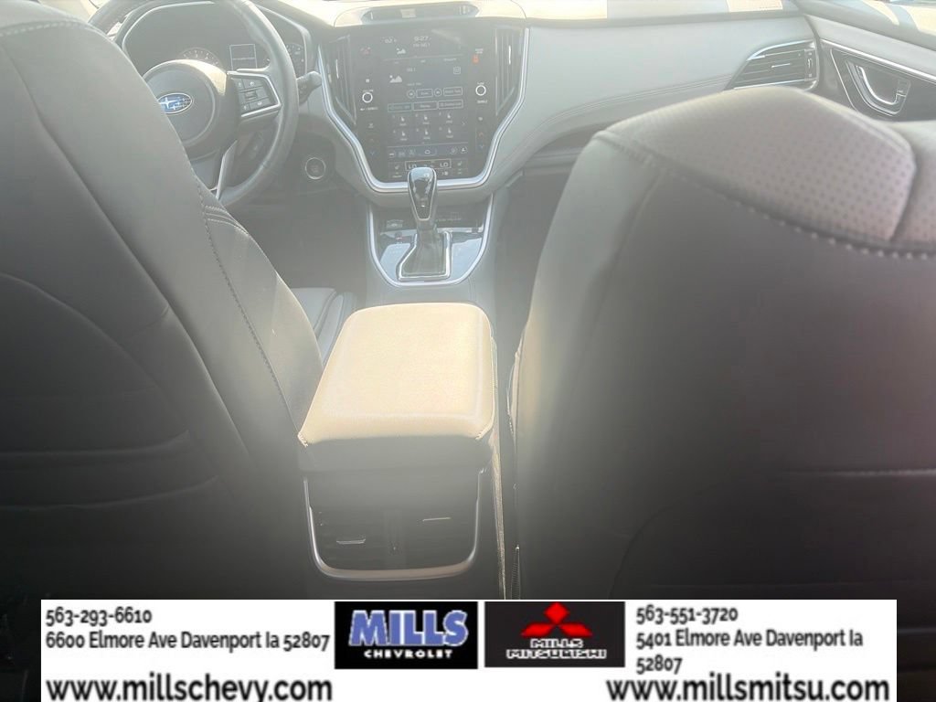 Used 2025 Subaru Outback Limited AWD/4WD image 25
