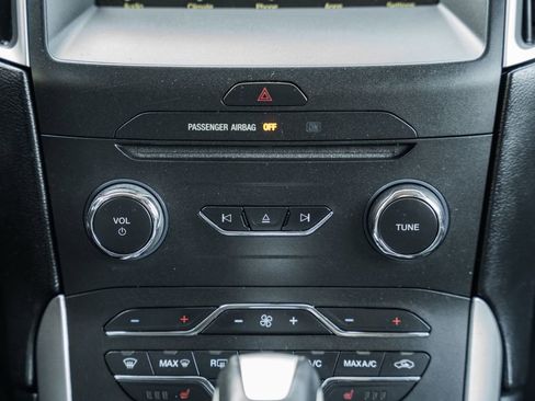 Used 2017 Ford Edge SEL w/ Equipment Group 201A image 22