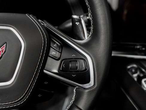 Used 2025 Chevrolet Corvette Z06 image 34