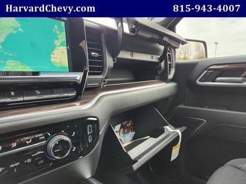 Used 2026 Chevrolet Silverado 1500 RST AWD/4WD image 13