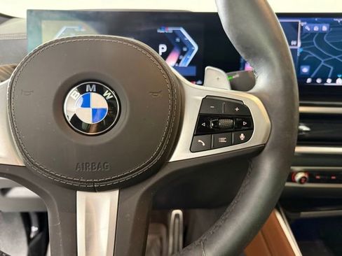 Used 2025 BMW X6 xDrive40i AWD/4WD image 17