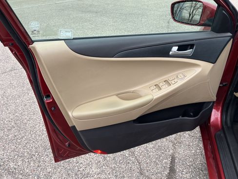 Used 2013 Hyundai Sonata GLS image 13