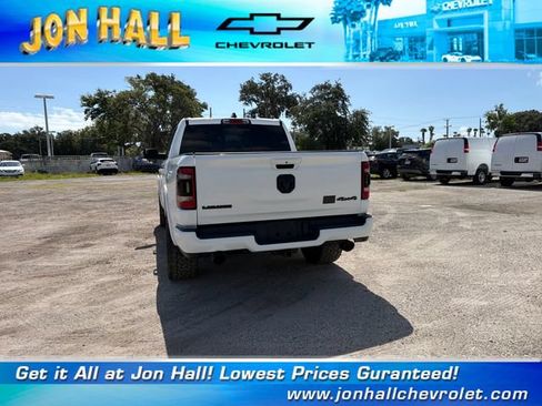 Used 2020 RAM 1500 Laramie AWD/4WD image 9