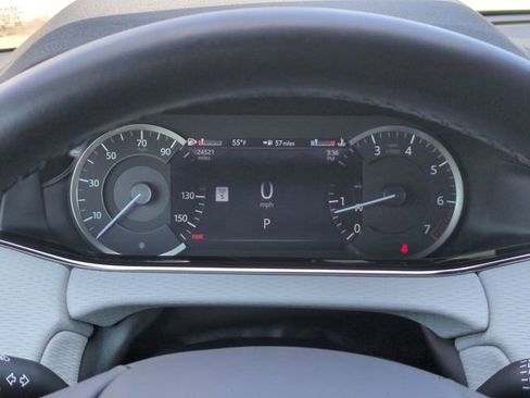 Used 2023 Land Rover Range Rover Evoque R-Dynamic S image 8