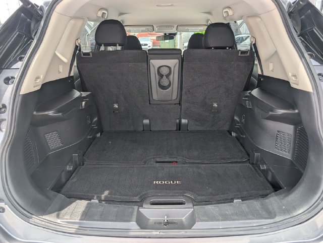 Used 2020 Nissan Rogue SV AWD/4WD image 13