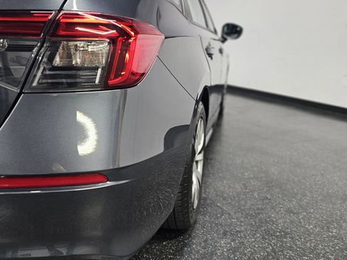 Used 2022 Honda Civic LX image 30