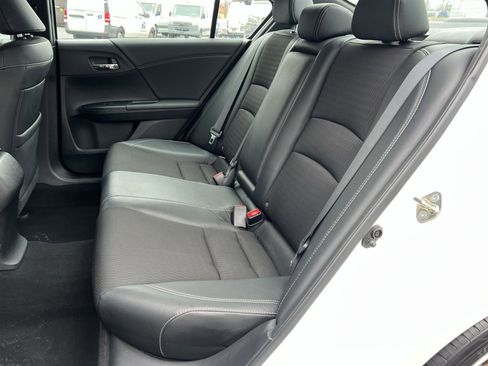 Used 2017 Honda Accord Sport image 23