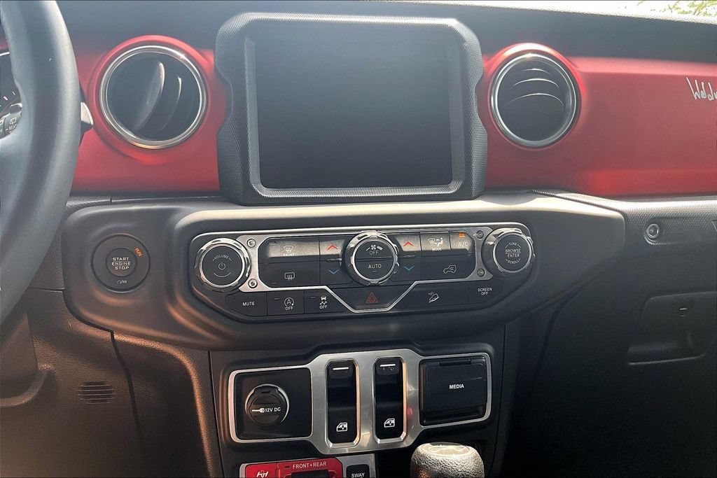 Used 2018 Jeep Wrangler Rubicon AWD/4WD image 29