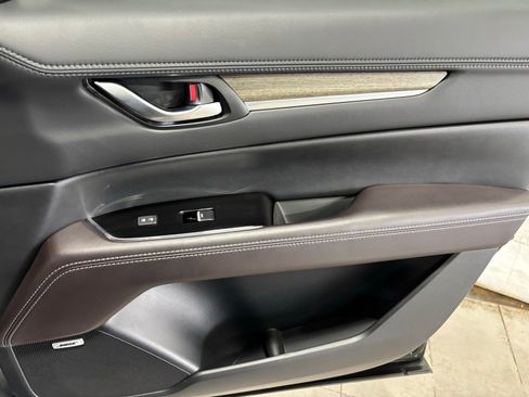 Certified 2025 MAZDA CX-5 Signature image 16