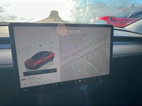 Used 2023 Tesla Model 3 Performance image 29