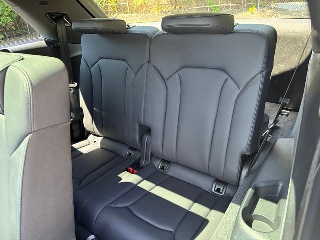Used 2023 Audi Q7 2.0T Premium w/ Convenience Package AWD/4WD image 29