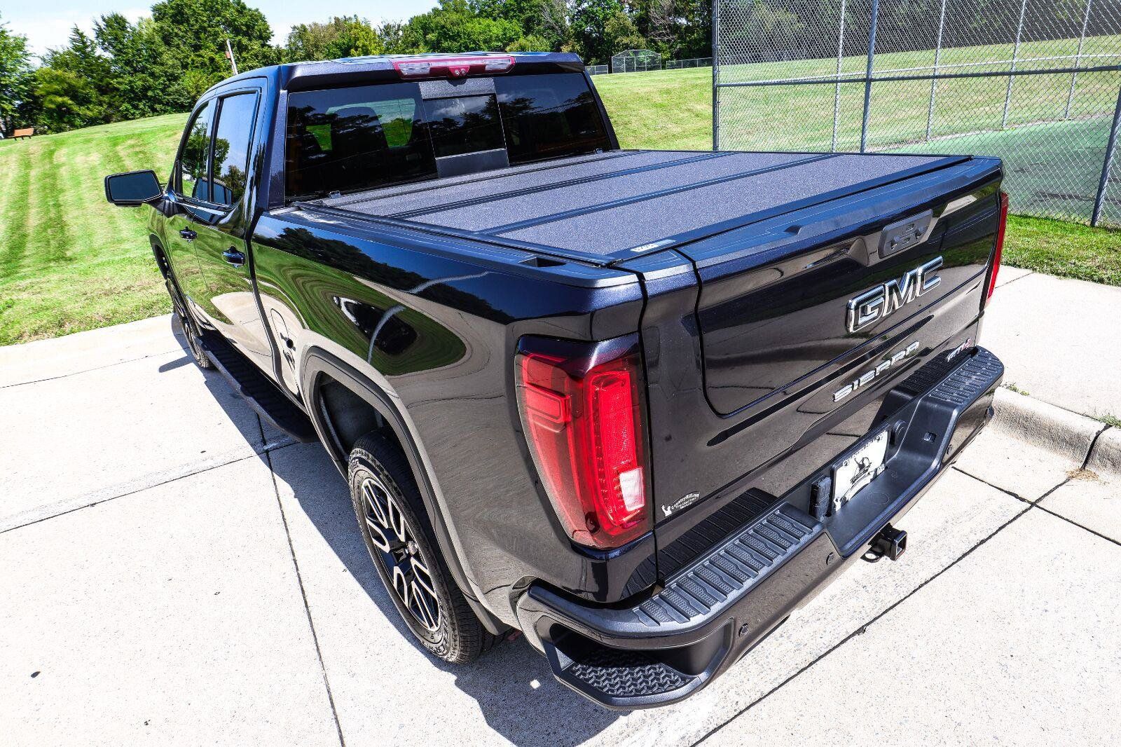 Used 2022 GMC Sierra 1500 AT4 w/ AT4 Premium Package AWD/4WD image 18