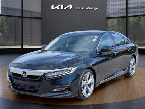 Used 2018 Honda Accord Touring image 1