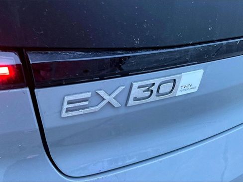 New 2026 Volvo EX30 Cross Country Ultra w/ Protection Package Premier image 9