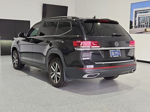 Certified 2023 Volkswagen Atlas SE FWD image 6