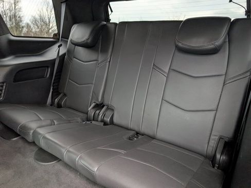 Used 2020 Cadillac Escalade Platinum AWD/4WD image 30