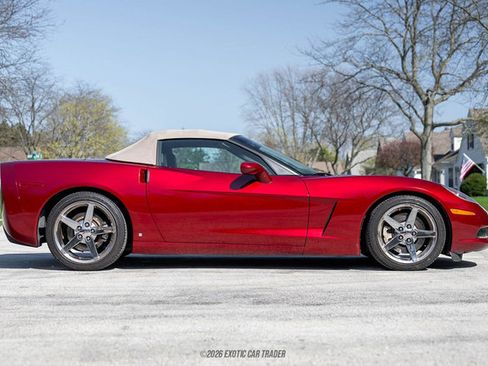 Used 2007 Chevrolet Corvette Convertible w/ Preferred Equipment Group RWD image 21