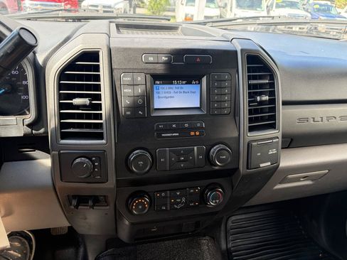 Used 2020 Ford F550 4x4 Regular Cab Super Duty image 24