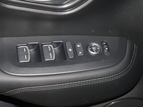 Used 2026 Honda HR-V EX-L image 9