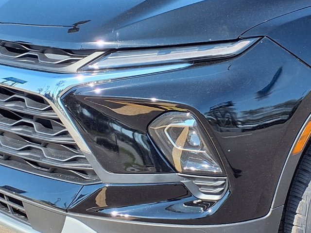 Used 2025 Chevrolet Blazer LT FWD image 27