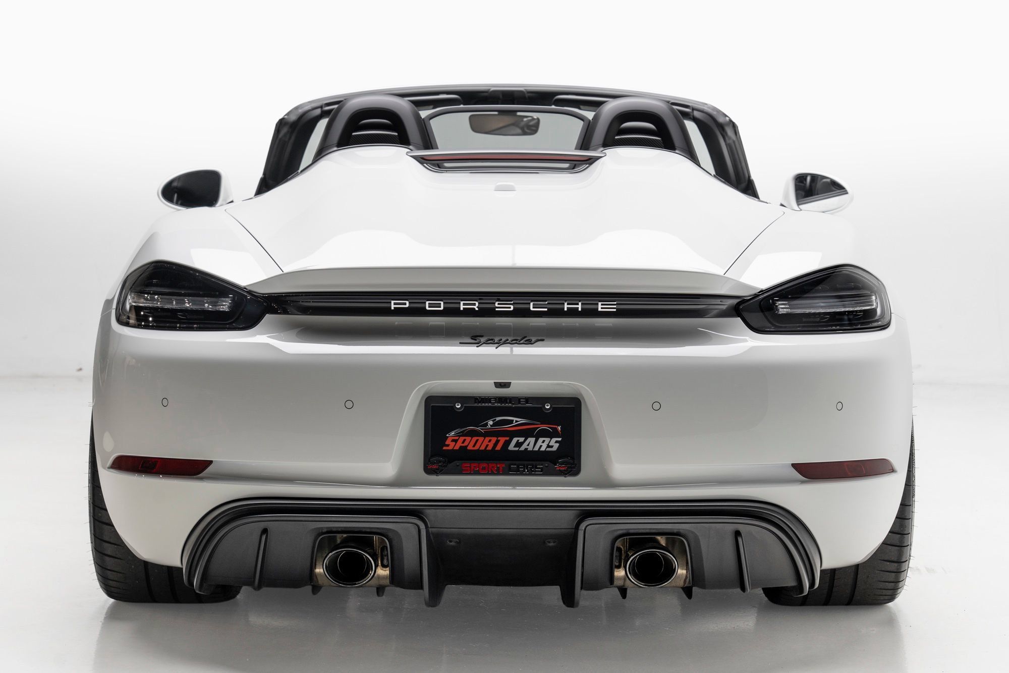 Used 2020 Porsche 718 Boxster Spyder RWD image 9